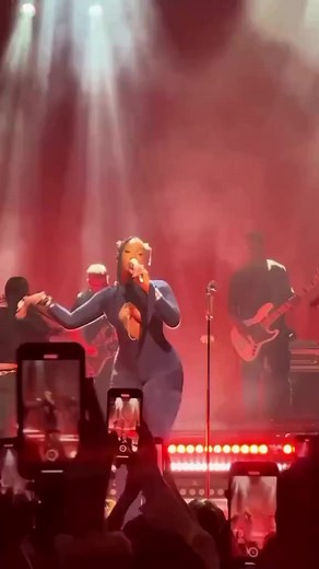 2.6K views | Big #Tems performing “Replay” in Sydney, Australia  | AFRICAN ENTERTAINMENT | Facebook