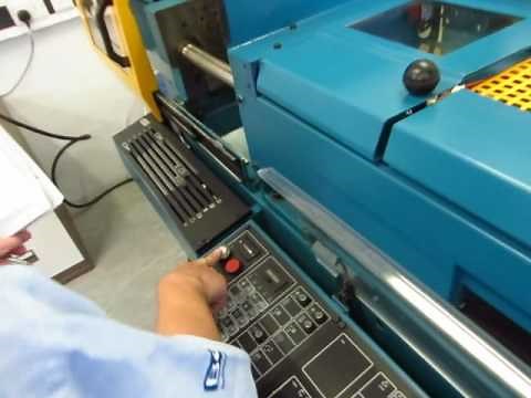 Start Operating Injection Moulding Machine Boy 22 D