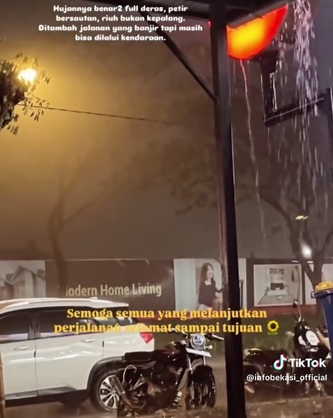 Hujan Deras di Bekasi Malam Ini