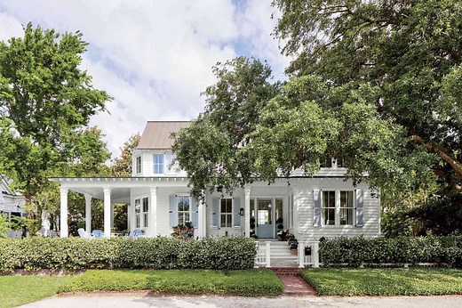 Julia Berolzheimer's Charming Charleston Home Is Filled With Stylish Details