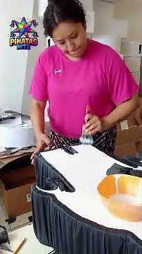 How to decorate a Lego Batman piñata #Durango #crafts #handmade #pinata #entrepreneurs