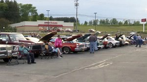 Strolling down memory lane at West Carthage cruise-in
