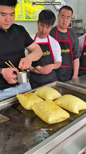 Street Vendor Turns ৳20 Paratha Into ৳50 Egg Special #shorts