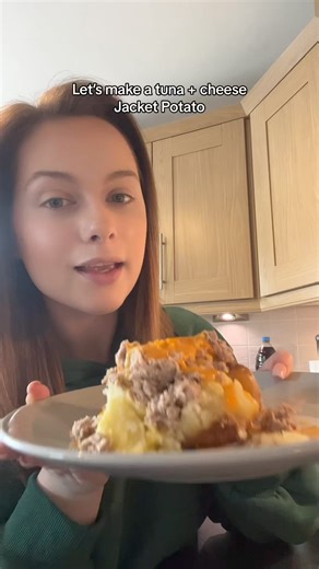 Let’s make a tuna cheese jacket potato 🥔 #british #brit #britishfood #uk #ukfood #ukcreator #creator #englishfood #food #foodtok #foodcontent #foodcreator #lifestyle #tastetest #potato #jacketpotato #bakedpotato #lunch #dinner #scran #tiktok #instagram #reel #content #viral #foodie #foodgram | Dawn Farmer
