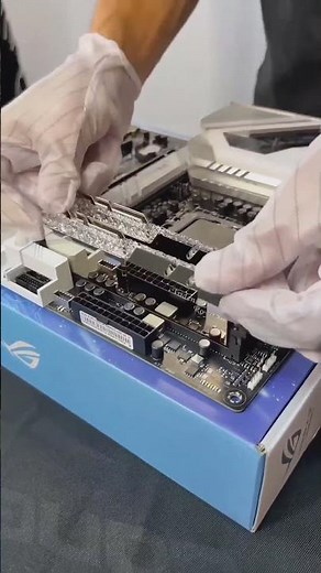 Ultimate pyramid Gaming PC Build with i9-12900K / RTX 4090 #gaming #pcgamer