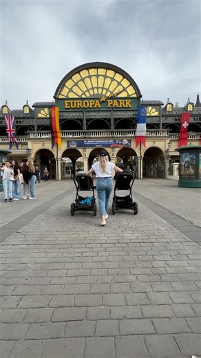 12 reactions · 14 comments | 48 Stunden, 27 Grad und tausend schöne Erinnerungen - @europapark at it‘s best! ❤️ #europapark #jelix | Felix Moese | Facebook