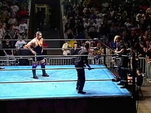 Taz DESTROYS John Kronus 📺 ECW: Hardcore TV 📅 December 5th, 1998 Peak Human Suplex Machine energy. Taz comes in furious, suplexing Kronus all over the ring and locking him up like only he could. A short, violent reminder of why late-90s ECW Taz was one of the most unbeatable forces in the company. #Wrestling #History #ECW #Taz #JohnKronus #HardcoreTV #SuplexMachine #ExtremeWrestling | The Chronicles Of Wrestling
