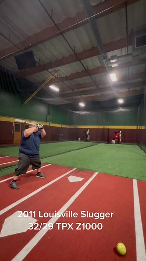 Louisville Slugger Z1000 Baseball Bat: A Powerhouse in Baseball