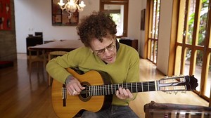 "Espatódea, gineceu cor de pólen..." Conheça a história por trás da música que homenageia Zoe no vídeo: bit.ly/NRhistEspatodea. | Nando Reis