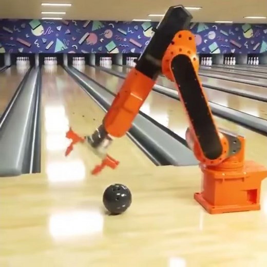 ROBOT BOWLING