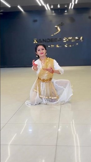 Bhumika Tiwari performing on Shiv Tandav !!! #ytshortsindia #bhumikatiwari