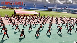 Best cooperation and coordination contribute to a stunning basketball performance at a primary school sports event in Weihai, east China’s #Shandong Province. | VideoChina