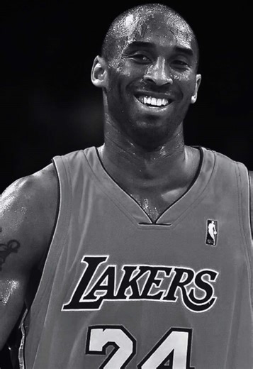 Every life has its season. And not every season is meant for shining. Some periods are for waiting. For building in silence. For growing without recognition. Waiting doesn’t mean you’re behind. It means your time is being prepared. Seeds grow underground long before they break the surface. So stay patient. Stay consistent. Your time will come — right on time. . #viewziclub