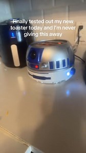 1K reactions · 228 shares | I’m toasting everything now #starwars #r2d2 #toaster | Viral Useful Product Finds | Facebook