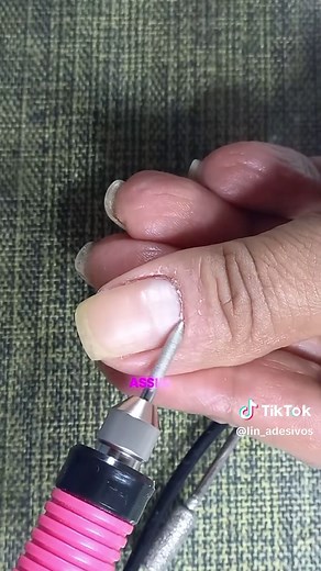Como Tirar Cutículas com Lixadeira Elétrica