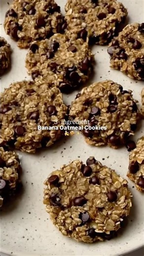 3-ingredient Banana Oatmeal Cookies | Eating Bird Food #easyrecipe #3ingredientsrecipes #banana