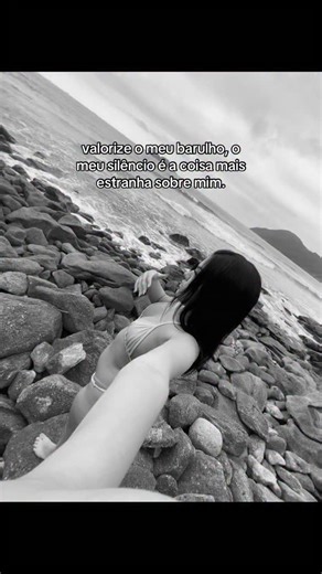 Carol Fuzzi on Instagram: "🙃"