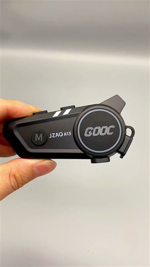 JZAQ A13 Motorcycle Helmet Bluetooth Intercom # connection method: After turning on the two headphones, press the intercom button once each, and after 10-20 seconds, the intercom function will automatically connect.