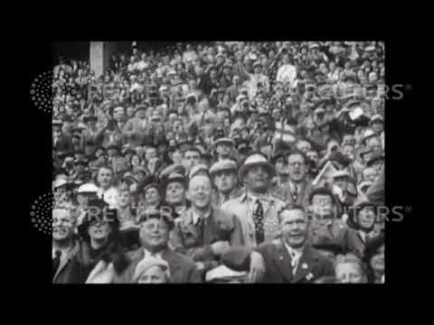 1936 OLYMPIC GAMES IN BERLIN - SECOND EDITION:Jack Lovelock of New Zealand and HH Whitlock of Great
