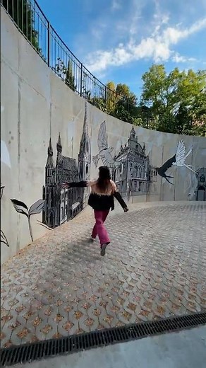 Filming a Mural Solo with Hohem M7 | Creative Angles & Cinematic Flow