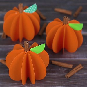 7.2M views · 2K reactions | DIY cute paper pumpkins. I love the cinnamon stick idea! Ideas on how to transform a sheet of paper: bit.ly/2cJxyhz | 5-Minute Crafts | Facebook