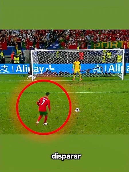 This is how Ronaldo scores every penalty in the World Cup. #ronaldo #goal #football