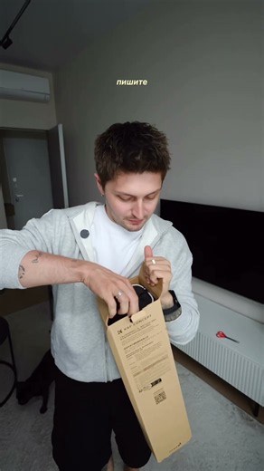 был найден очень крутой штатив бренда k&f, главное преимущество высота 230см