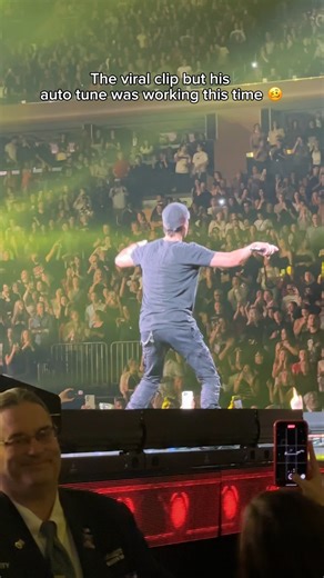 I was at the Enrique Iglesias concert and I have EVIDENCE