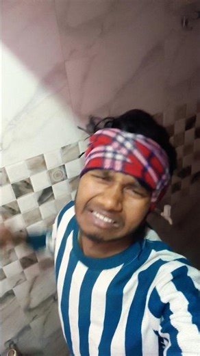 char din se nahaya nahin hai#trending #comedy #funny #youtubeshorts #navin comedy #funny #viral #😁😄🥺