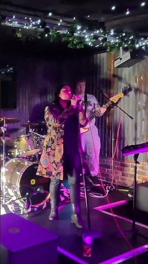 "Shout, shout, let it all out..." Live at Jasper's Bar! 🙌