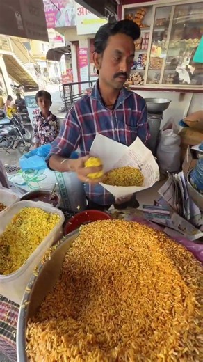 Satana Famous Bhel