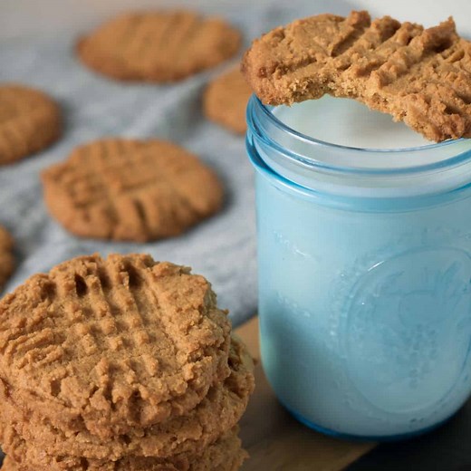 Sugar Free Peanut Butter Cookies (No Added Sugar or Flour)