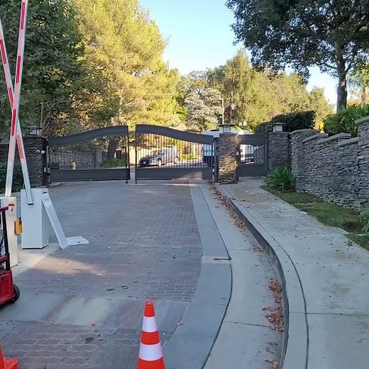 Geovision long range windshield reader installed