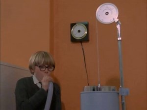 #OnThisDay 1970: The 'Flexible Data Aquisition Network' promised to make doctor's lives easier - though perhaps not the patients'. | BBC Archive