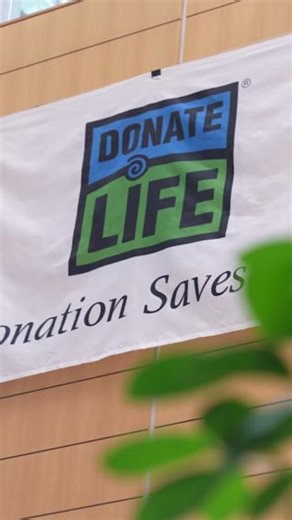 Catch highlights from the inaugural 2025 Celebration of Life Event as UMMC and Infinite Legacy honored the gift of organ and tissue donation at UMMC’s downtown campus, to recognize the incredible generosity of donors and the renewed lives of transplant recipients. Together with Infinite Legacy, UMMC celebrated #DonateLifeMonth, the power of organ donation, the courage of donor families, and the life-saving impact of transplants. Learn more about Transplants at UMMC: www.umm.edu/transplant | Univ