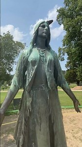 Pocahontas Statue | Jamestown Virginia | Tae's Travels #shorts