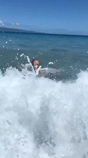 Don’t let life get you down 😂… just keep swimming 🐠 #jokes | Neve