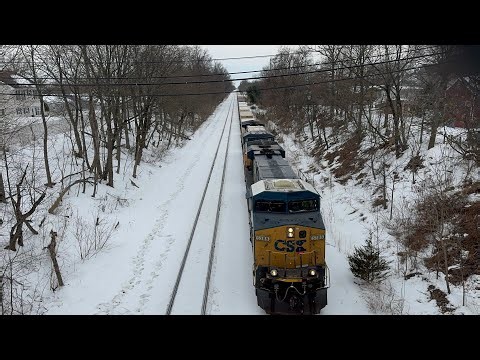 CSX 5388 ES40DC leads CSX I032 through Manville NJ 2/11/2026
