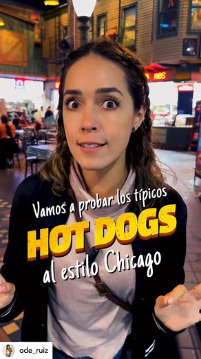 39 reactions · 7 comments | El mundialmente famoso "hot dog de Chicago"  es un delicioso manjar cuya reputación sólo es superada por su tentador sabor. Debes parar en Portillo's pero recuerda, ¡NO se le poe cátsup!  : Ode Ruiz VIA IG | Choose Chicago | Facebook