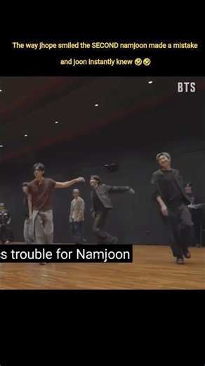 The way jhope smiled the SECOND namjoon made a mistake and joon instantly knew 🤣🤣