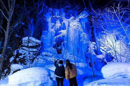 See frozen waterfalls with colourful illuminations in Aomori this winter