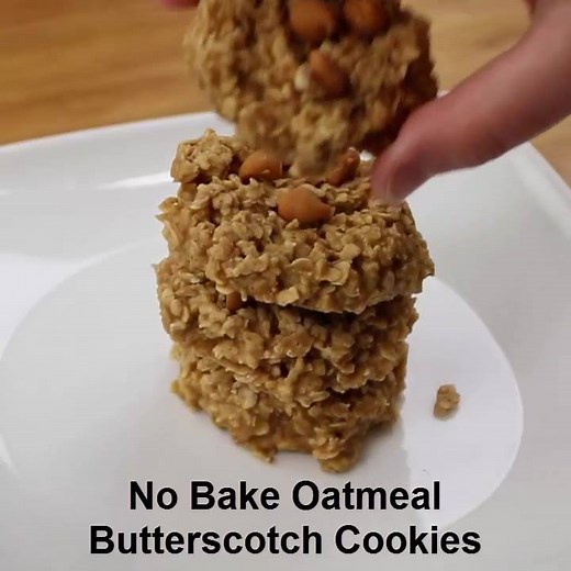 No Bake Oatmeal Butterscotch Cookies! These easy cookies have all the flavor of Oatmeal Scotchies, but no baking time required! Recipe: https://premeditatedleftovers.com/recipes-cooking-tips/no-bake-oatmeal-butterscotch-cookies/ | Premeditated Leftovers with Alea Milham