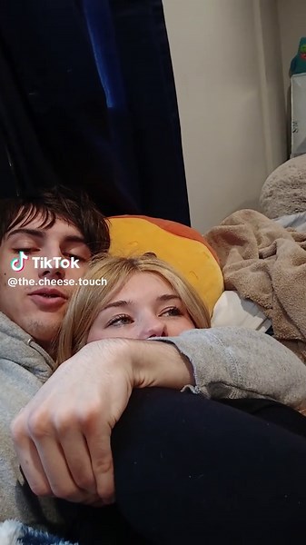 How to choke your girlfriend to sleep 101 | chock