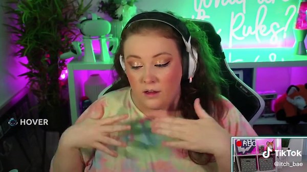 Avoiding Makeup Mishaps: The Dangers of Sneezing After Applying Eyeliner