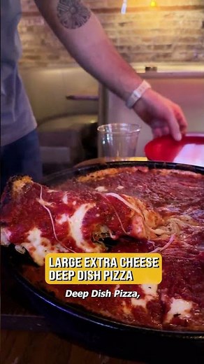 BEST DEEP DISH Pizza in Chicago?! 🍕