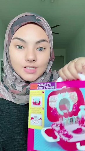 Barbie Makeup set, tengok sampai habis untuk ketahui nasib aku :')