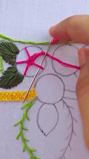 19K views · 168 reactions | easy rose hand embroidery flower design||#reelsviral #handembroidery #embroidery | Secret Hand Stitch | Facebook