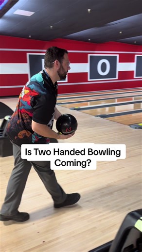 People keep asking when, or if, I’m switching to two handed bowling. You usually see me throw one handed… but what if that changes? What if there’s more coming than you think 👀 No announcements yet. No promises. Just a little curiosity heading into 2026. 👇 Drop it in the comments Should I stay one handed or experiment with two handed bowling? And if you bowl two handed, what made you switch? #bowling #twohandedbowling #onehandedbowling #bowlinglife #timbbowling