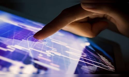 Quest Investment CIO stays cautious on IT, turns positive on banks and consumption