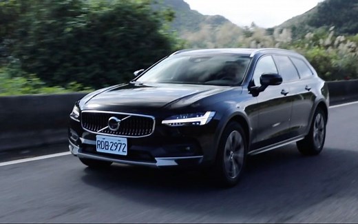 中文车评来了，搭配48V轻混沃尔沃V90CC旅行车2021款B5新车试驾
